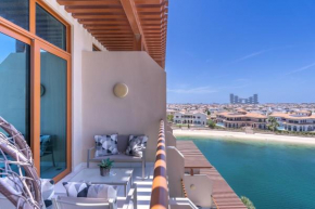 Sleek Studio Apartment at Palm Jumeirah with Ocean Vibes